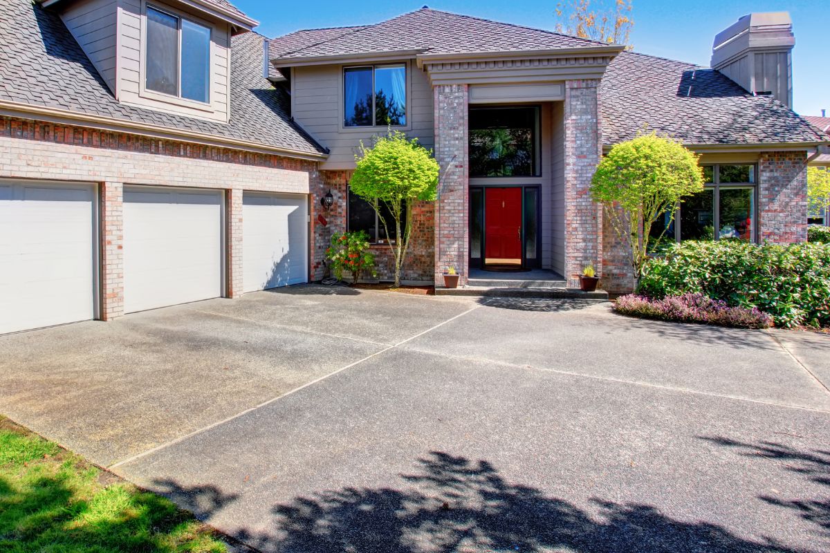 blue springs concrete driveway